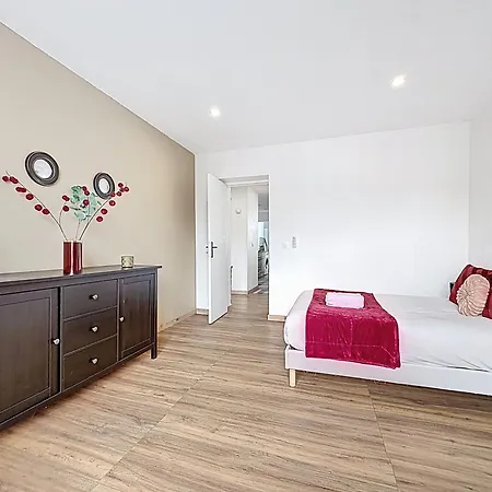 Apartamento Le Baron Rouge - T4 élégant&spacieux - Parking Privé - 6 Personnes - Climatisation - Centre De Saint-etienne *